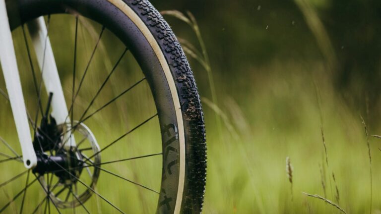 Parcours and Panaracer Partner to Create the Parcours FKT Aero Gravel Wheelset