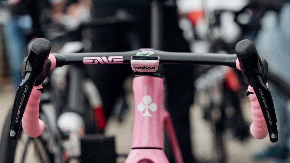 Enve Releases the SES Aero Pro One-Piece Handlebar Used by Tadej Pogačar