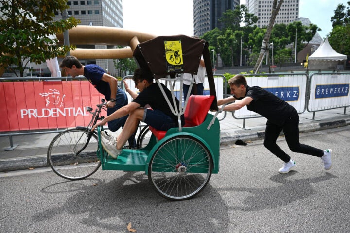 Froome races the Saitama criterium this weekend